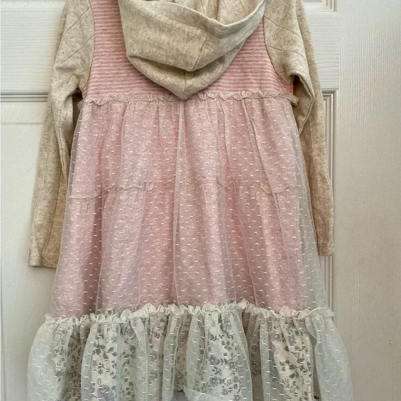 Lovely Naartjie NWT 3 XS Hooded lace dress with matching leggings.